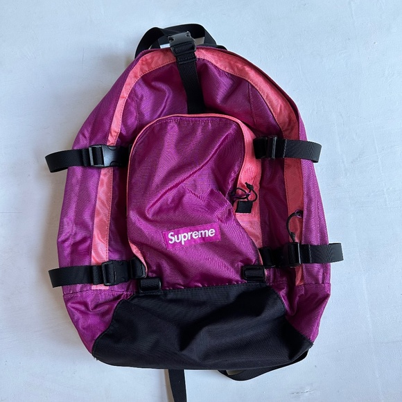 Supreme FW19 Magenta Pink Cordura Backpack - Picture 2 of 9